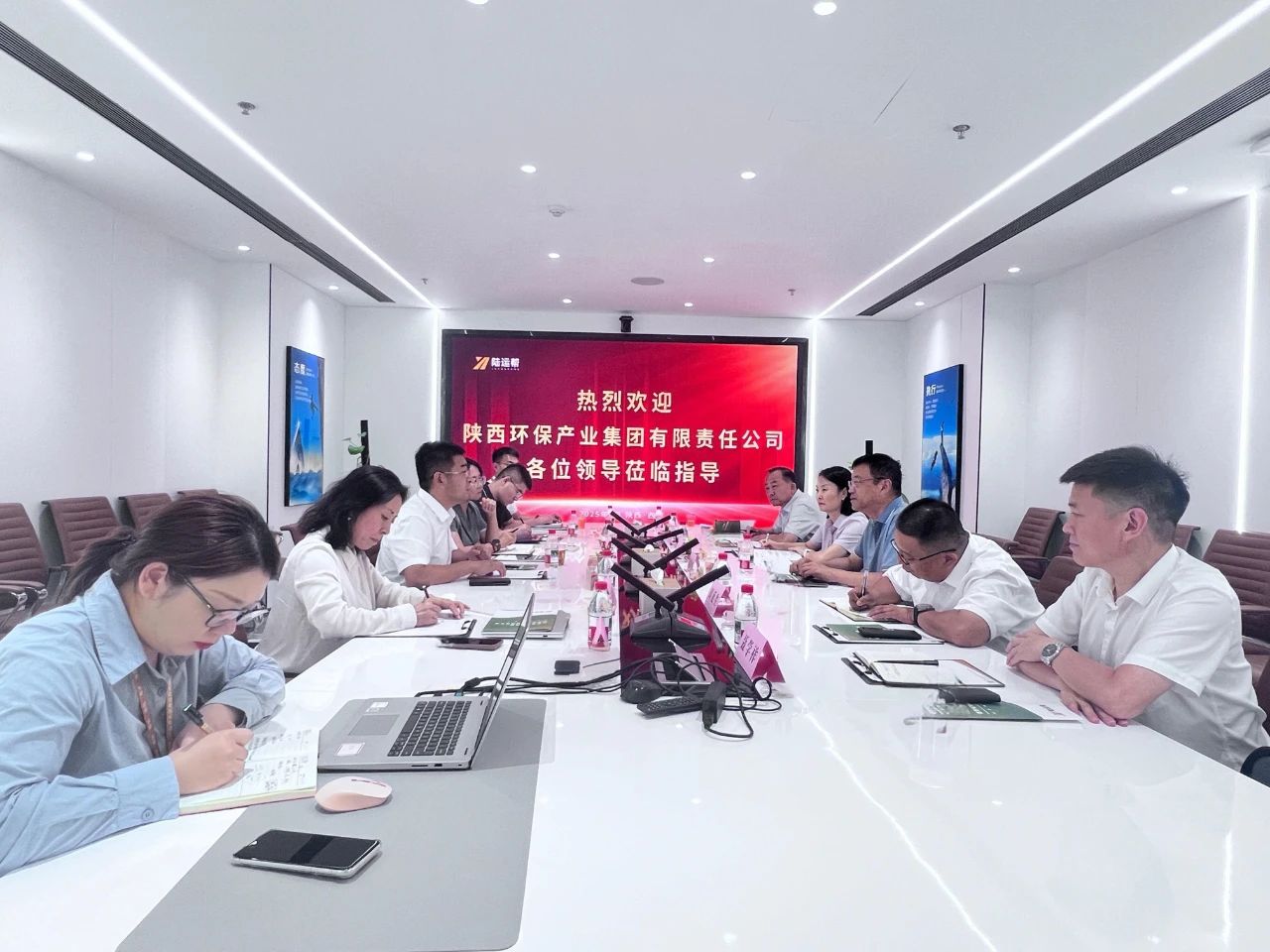 陕西PariMatch拼搏集团与陆运助公司座谈互换 陕西PariMatch拼搏集团与陆运助公司座谈互换